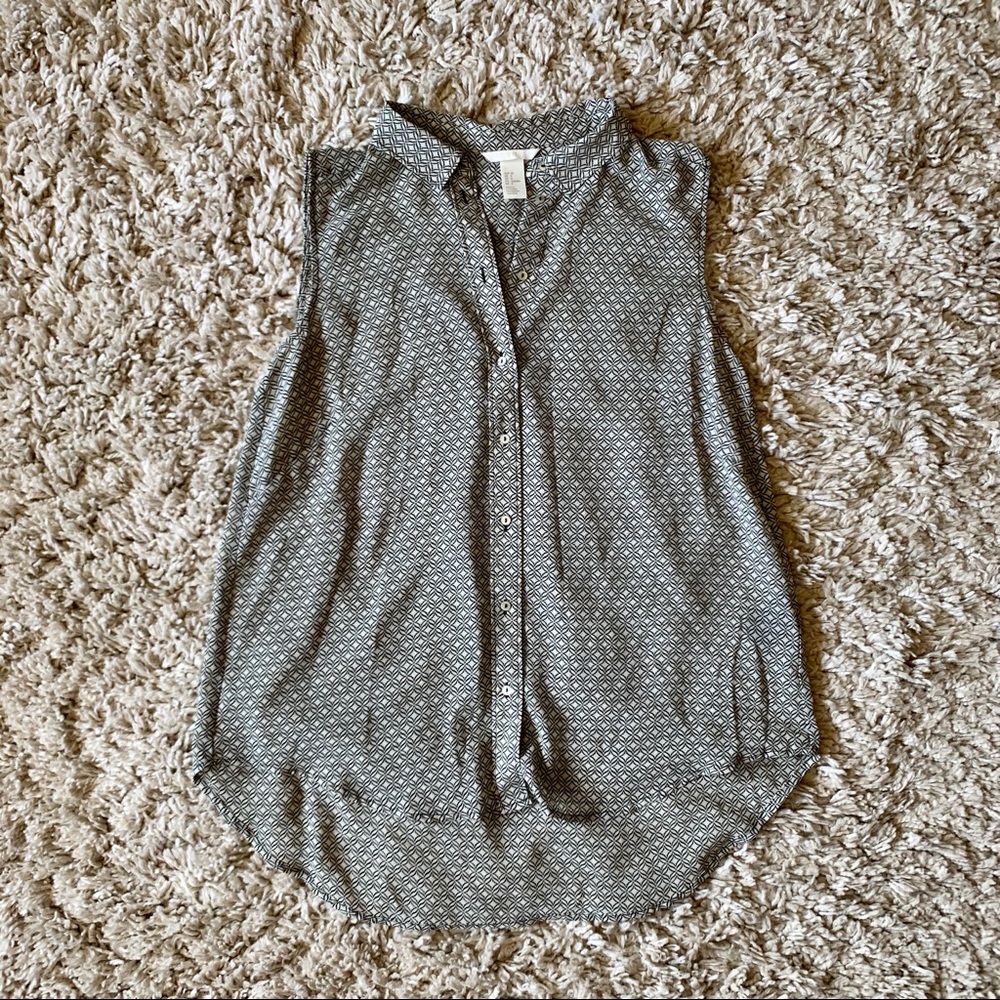 3/$30 Button up blouse, flowy